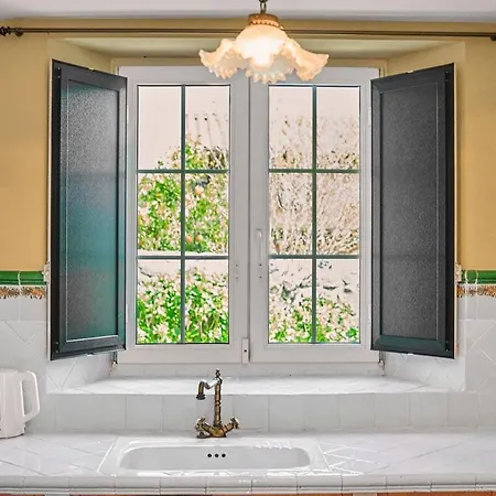 Casa Encanto Entre Jardines Y Luz Natural Holiday home