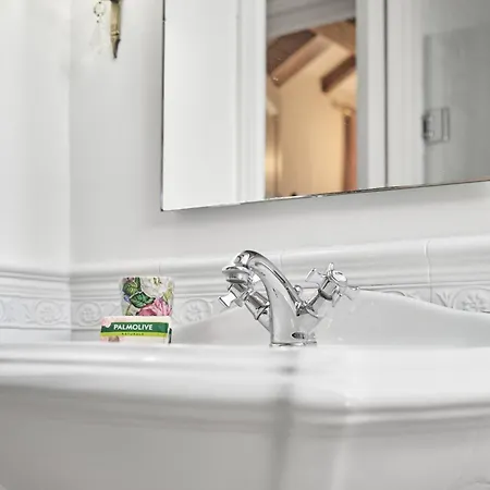 Casa Encanto Entre Jardines Y Luz Natural