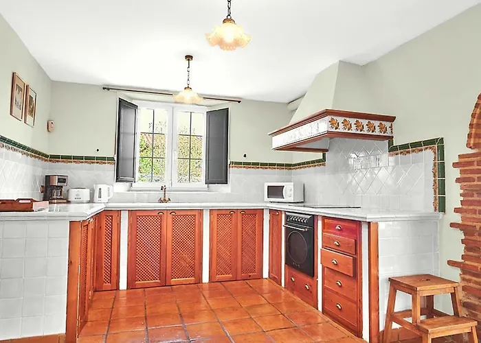 Alpehytte Casa Parbayon-encanto Entre Jardines Y Luz Natural