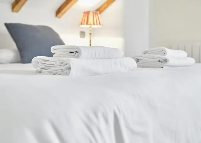 Casa Encanto Entre Jardines Y Luz Natural *